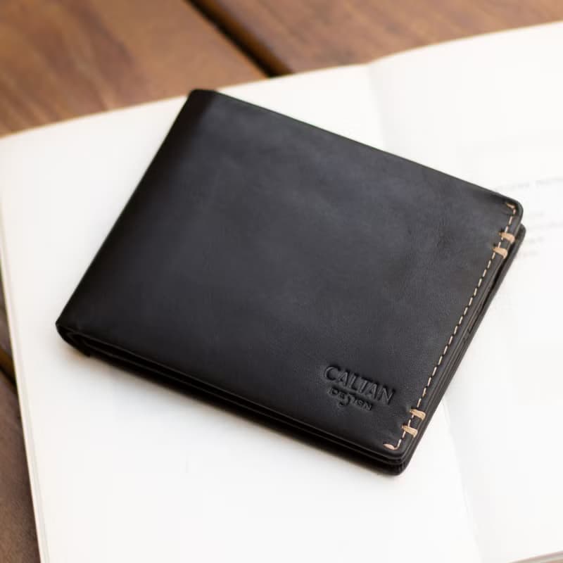 【24hr快速出貨】男仕皮革縫線短夾-072986 三色 母錢包 短夾