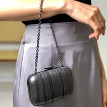 【 日本直送　名牌中古包 】GUCCI グッチ ハンドバッグ シルバー がま口 リザード型押し レザー ミニバッグ vintage ヴィンテージ  wh24bj