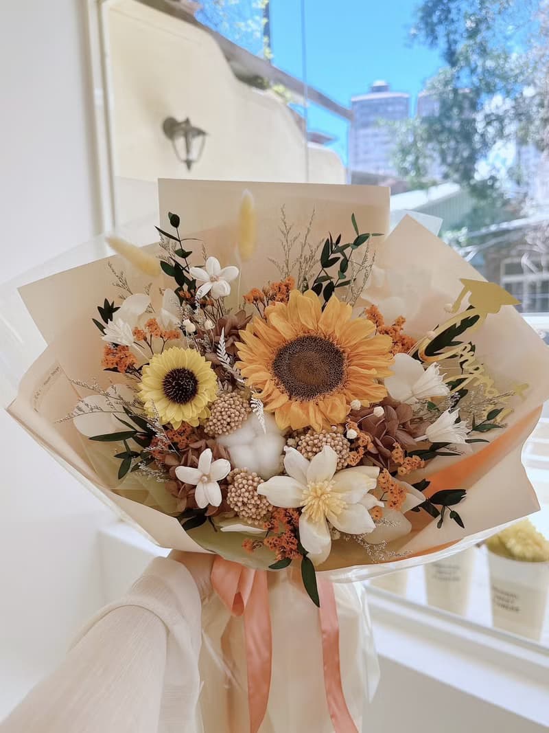 經典色永生向日葵大花束 太陽花花束 向日葵花束 畢業花束