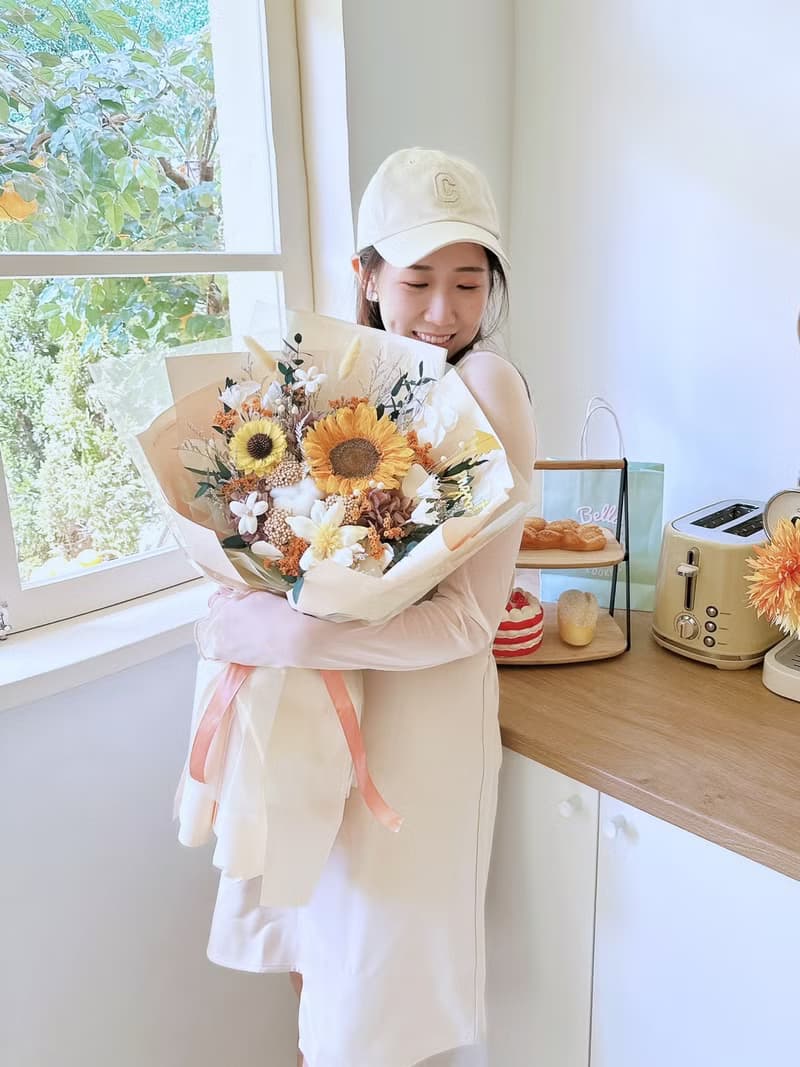 經典色永生向日葵大花束 太陽花花束 向日葵花束 畢業花束