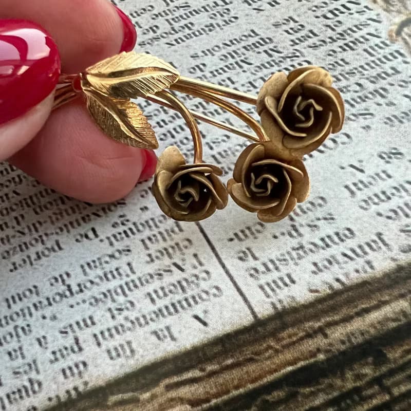 Vintage Flower Rose Bouquet Brooch and Clipon Earrings with purple crystals 1950
