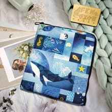 彩色噴墨-積木海洋鯨魚防撥水牛津布L型拉鍊袋鋪棉-電子書保護套