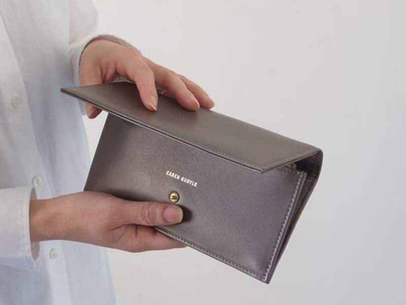 日本製革で作ったシックな長財布 - Long Wallet - GREY -  CAREN QUOYLE -