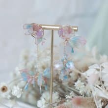 蝶夢  蝴蝶繡球壓花四邊無死角 不對稱 水晶花 樹脂花耳環