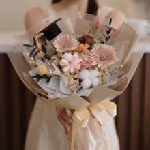 光之旅程畢業花束 / 奶茶色太陽花 太陽花花束 向日葵花束