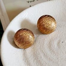 vintage jewelry  古典布紋金鈕扣造型  夾式耳環