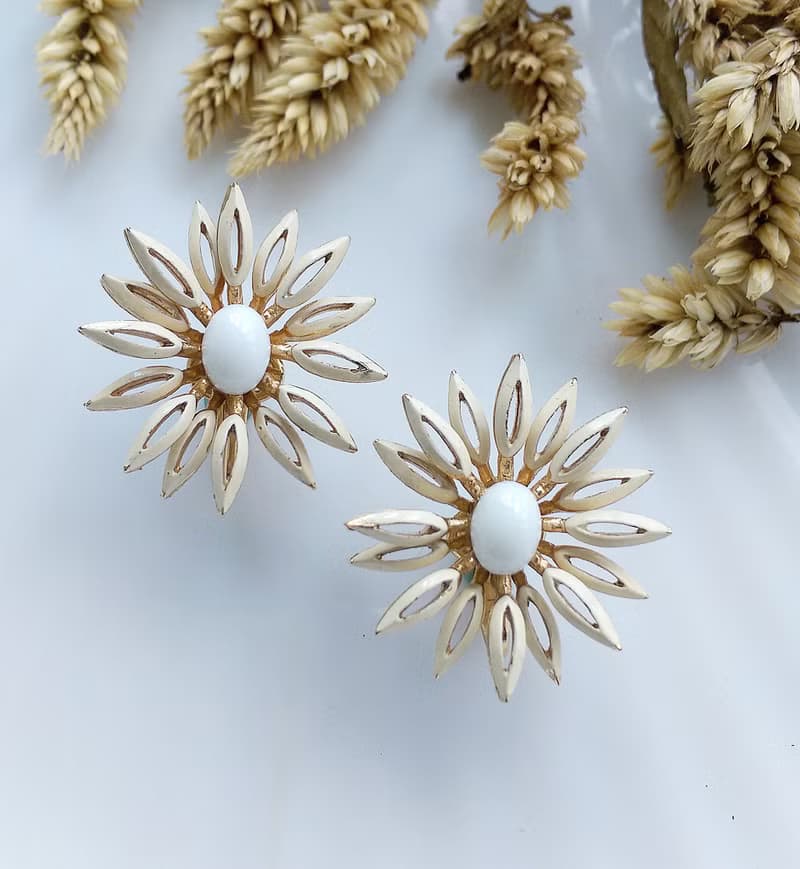 Vintage Jewelry 西洋古董飾品 TRIFARI 立體雙層 花瓣 夾式耳環