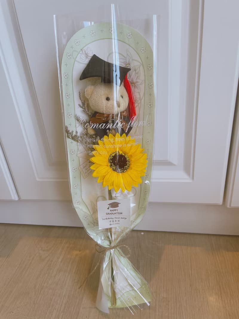 學士熊花束/畢業小花束/畢業花禮/香皂向日葵/幼稚園花束/畢業花