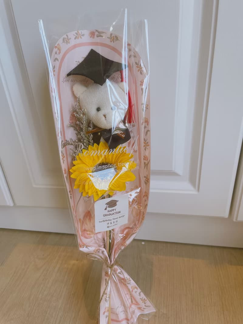 學士熊花束/畢業小花束/畢業花禮/香皂向日葵/幼稚園花束/畢業花