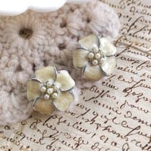 Vintage Jewelry 西洋古董飾品 摩登 拉絲琺瑯 小花花卉 針式耳環