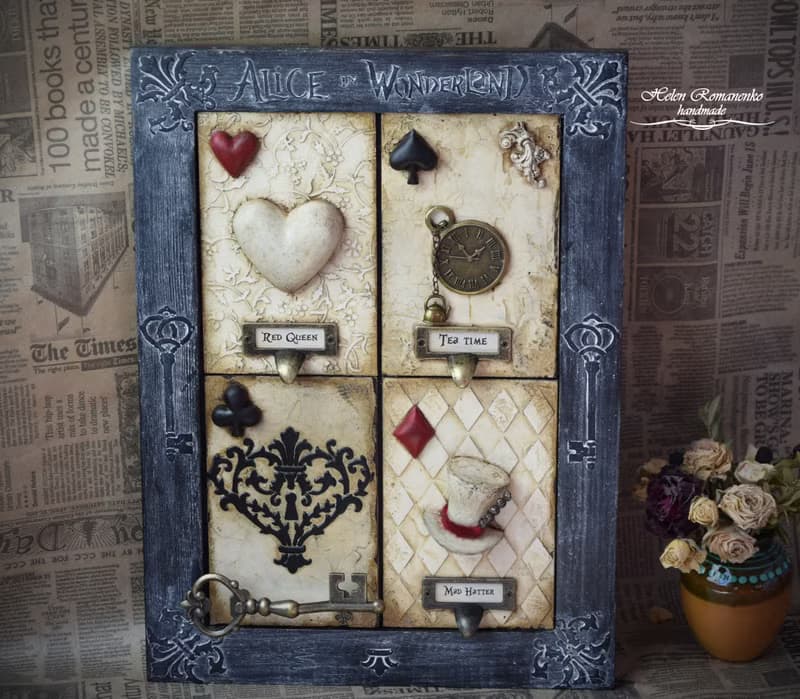 Alice in Wonderland wood wall panel Queen of hearts Wall display Wall home decor