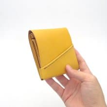 【ミニ財布】革 きはだ染め 草木染め 左利き 手縫い 手染め 手作り【chotof/ちょとふ】