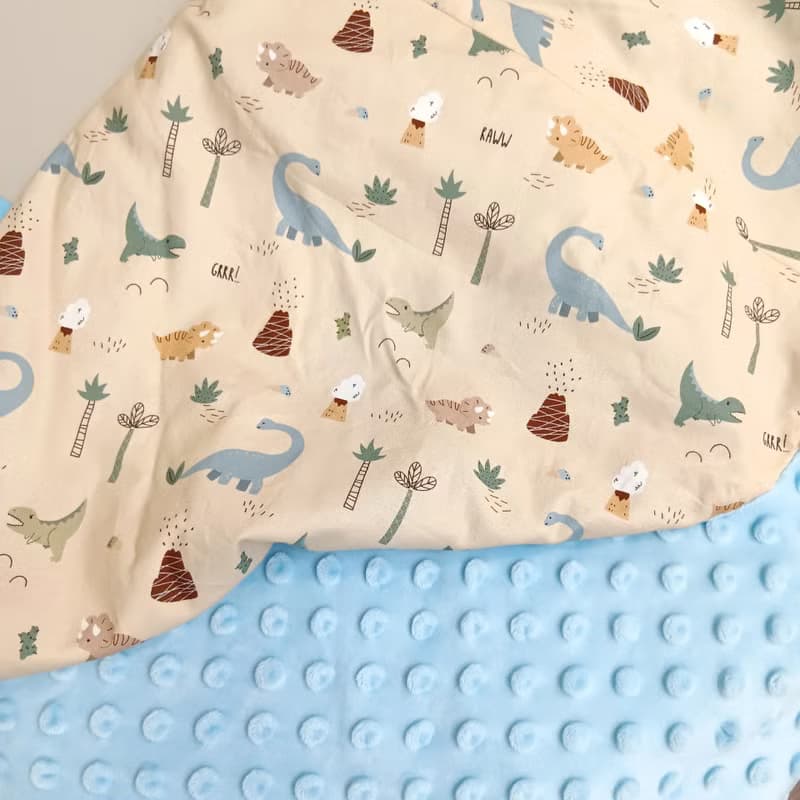 免費繡名字。火山恐龍。安撫被 推車蓋毯 豆絨毯 午睡被