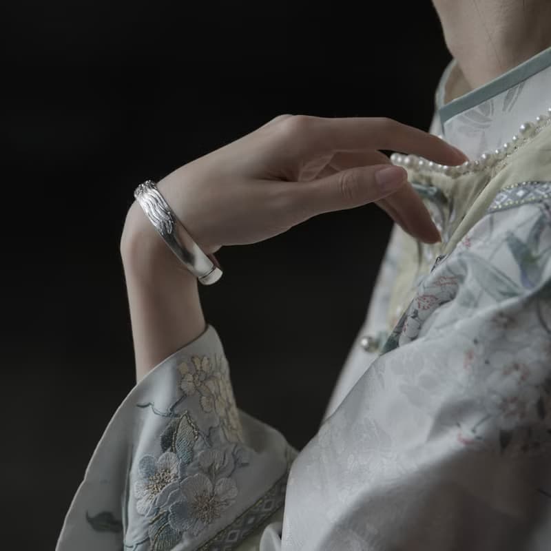 手工純銀精雕雙魚手環