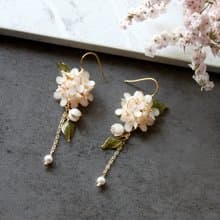 【夏日丁香花耳環】 白色丁香花耳環 手工銅線樹脂 耳環/耳夾