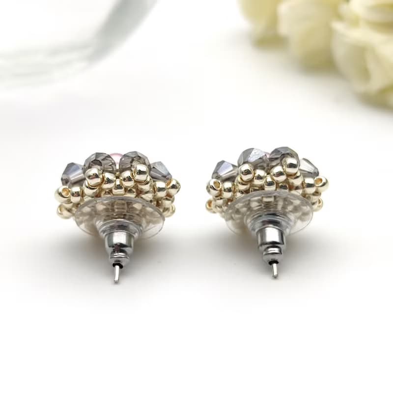 華麗耳環, 手作, 針式耳環, Gray stud earrings, Beaded stud earrings, Post Earrings