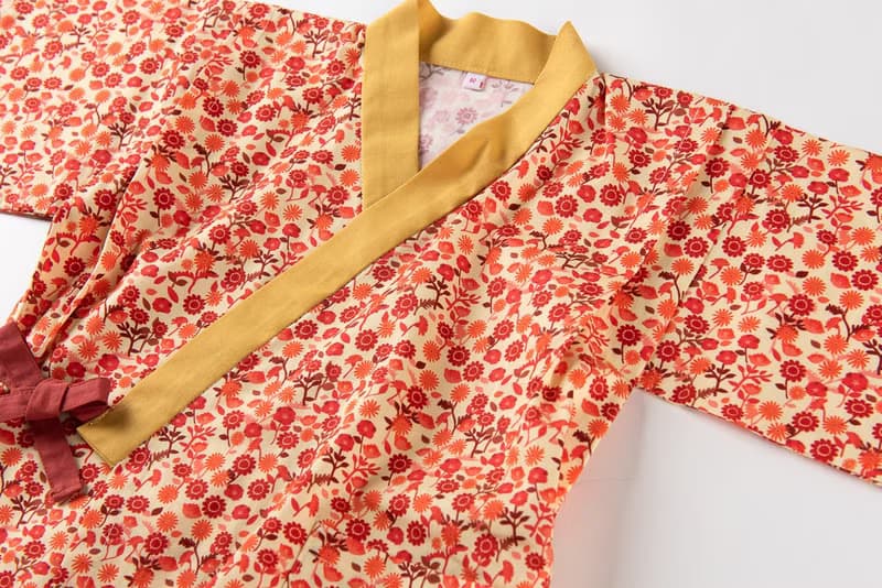 子供甚平　Jinbei for children【Red x small flowers】