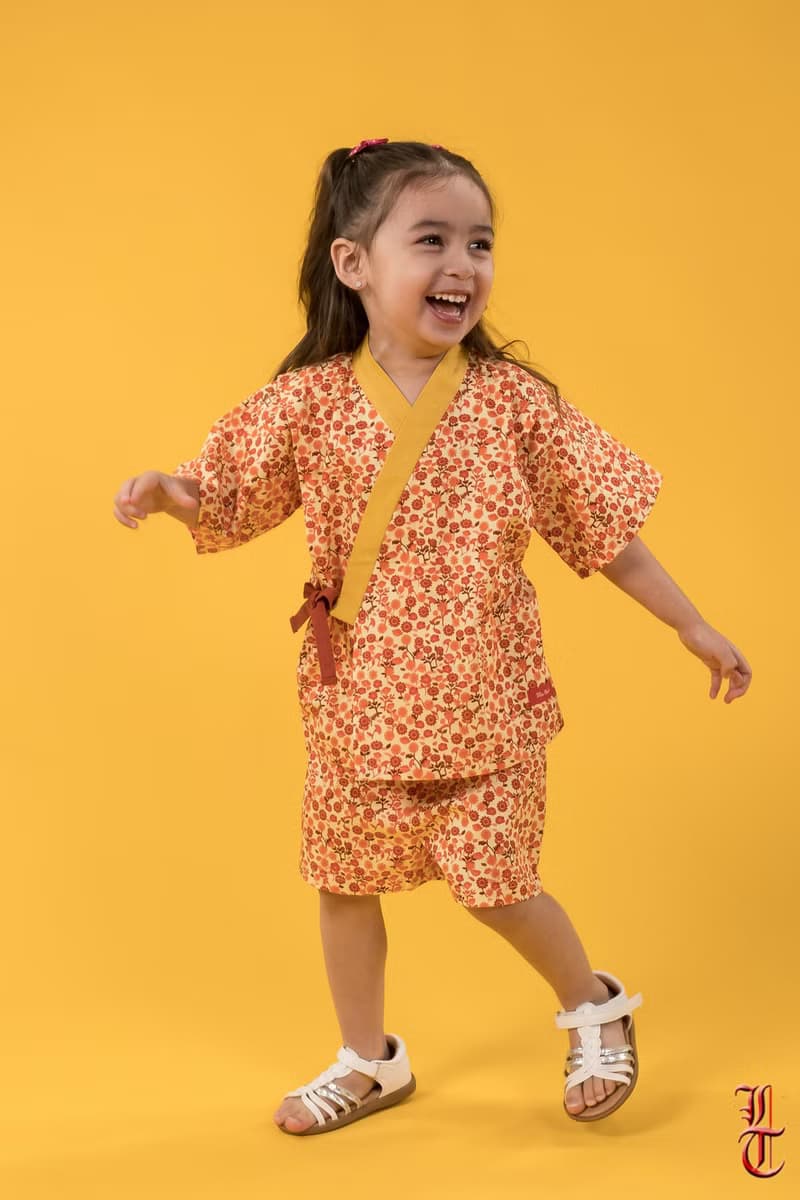 子供甚平　Jinbei for children【Red x small flowers】