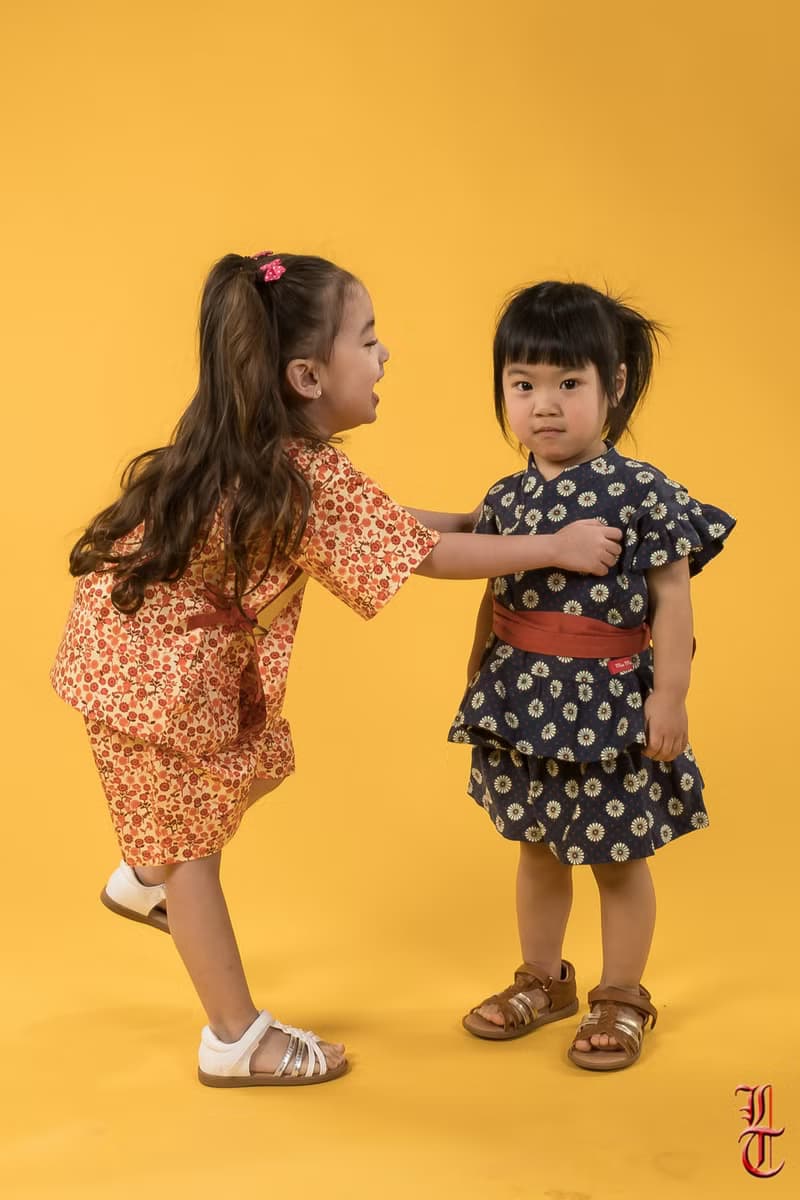 子供甚平　Jinbei for children【Red x small flowers】
