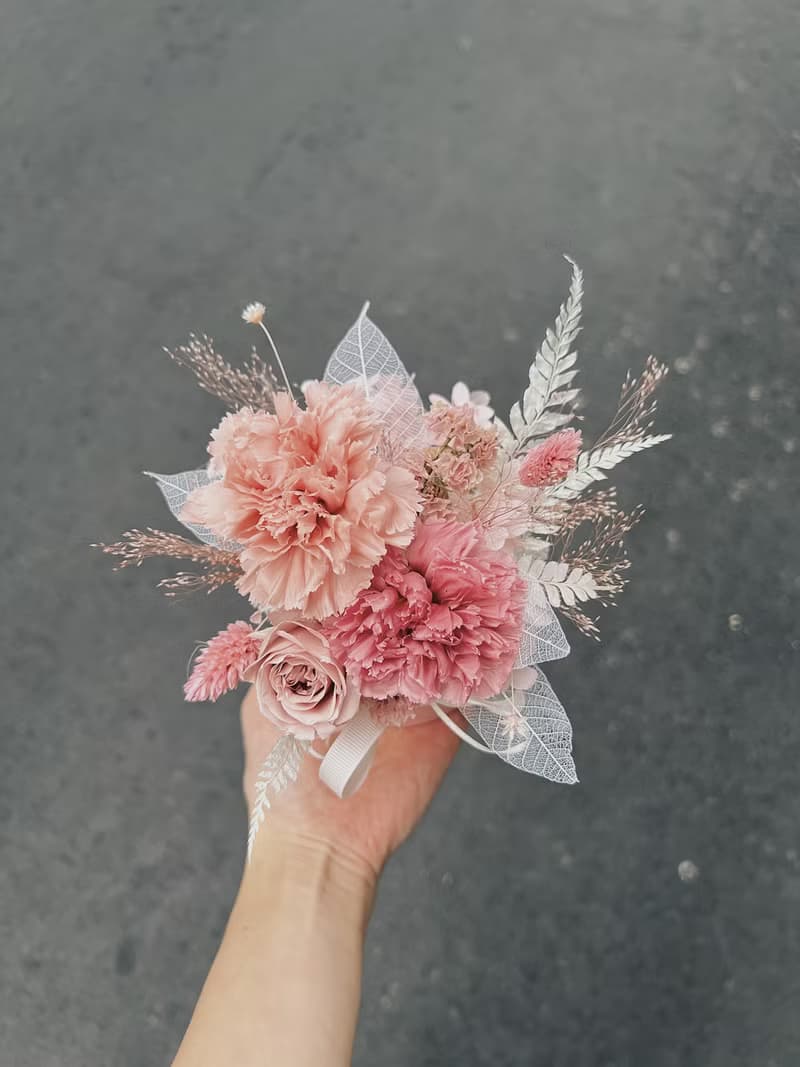 【永生康乃馨盆花】• 情人節禮物/生日禮物/永生花/永生玫瑰花