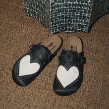 Heart Closed-Toe Slides 愛心長毛雕花包頭皮鞋