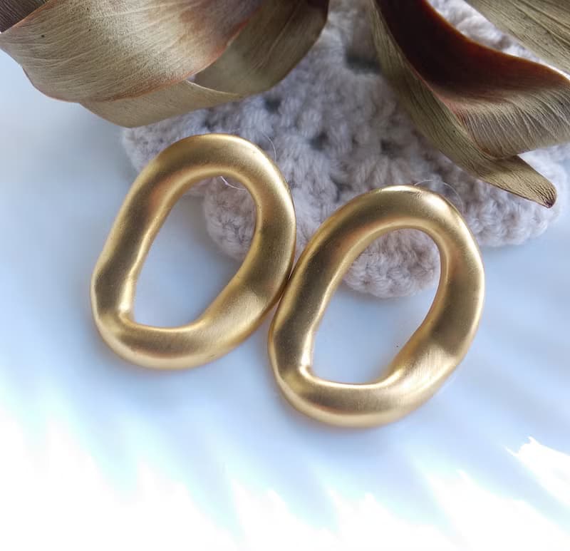 Vintage Jewelry 西洋古董飾品 啞光 不規則 圈圈 針式耳環