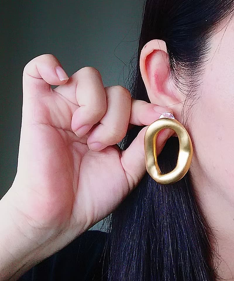 Vintage Jewelry 西洋古董飾品 啞光 不規則 圈圈 針式耳環