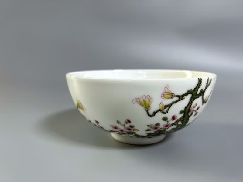 清 雍正 琺瑯彩花鳥題詩紋碗
