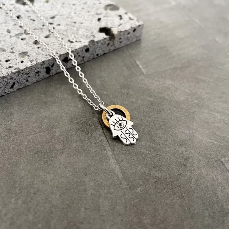 保護 | 法蒂瑪之手 羅馬數字環 | 古銀 黃銅 | 不鏽鋼項鍊