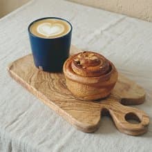 橄欖木起司砧板 帶手柄木製麵包板 冬季餐桌・聖誕派對分享盤