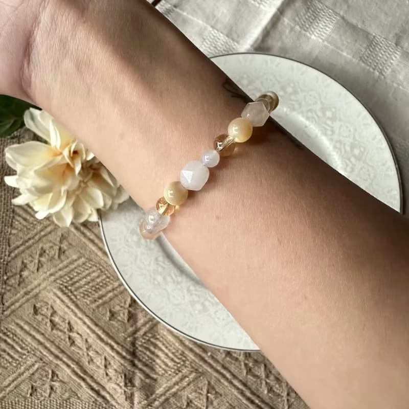 超七貔貅雪白米色系彈性手鍊