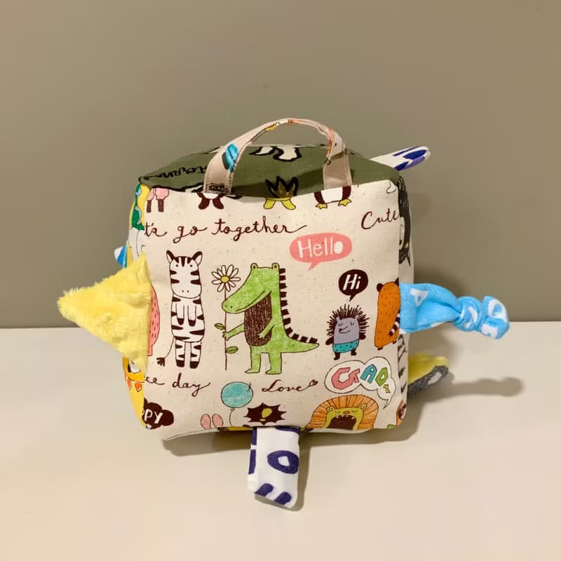 抓抓方寶安撫球—認知.感覺統合布方塊—NG 良品