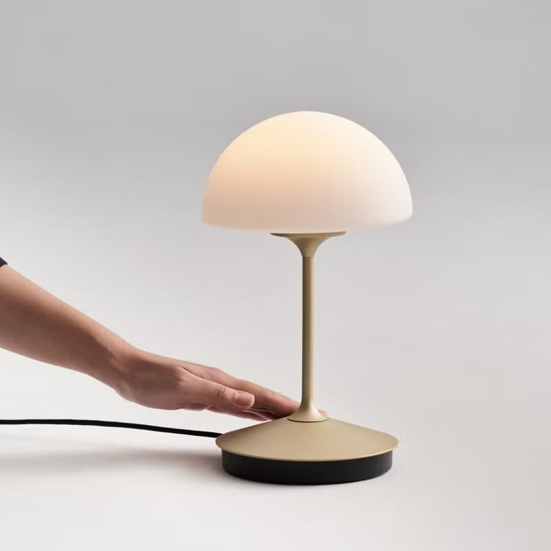 PENSÉE 思想 DJ無段式調光桌燈 床頭燈 小夜燈