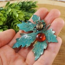 Green Maple Leaf Brooch Ladybird Ladybug Nature Forest Botanical Pin Jewelry