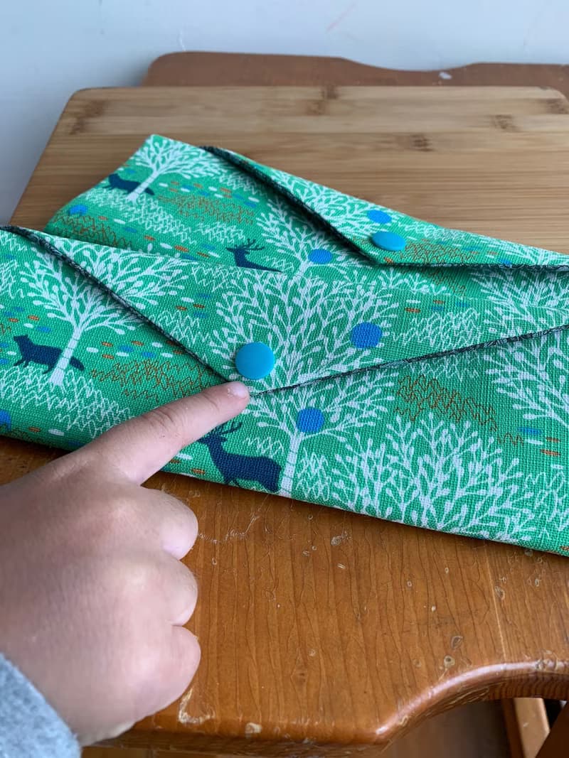 文青風環保筷袋  雪白森林 青草綠  手作餐具袋.交換禮物.