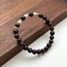 【摩羯水瓶座|1月】石榴石淡水珍珠球鍍金手鏈 魅力自信 幸福愛情