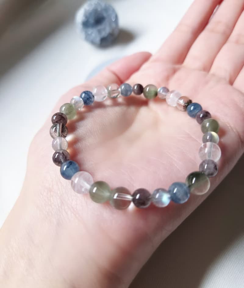 綠髮晶  高光拉長石 綠幽靈  藍兔毛 紫紅極光 白幽靈 水晶手鍊