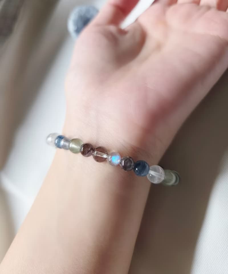 綠髮晶  高光拉長石 綠幽靈  藍兔毛 紫紅極光 白幽靈 水晶手鍊