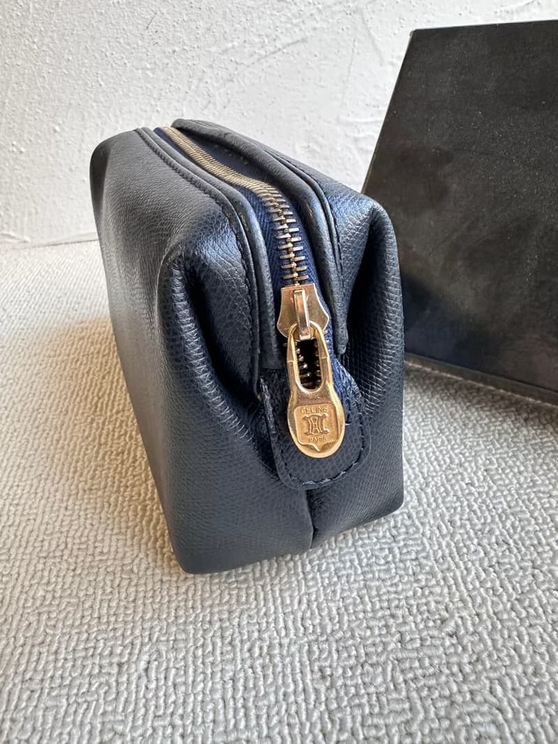 中古包 Vintage Celine 深藍色荔枝紋牛皮化妝包小斜揹包