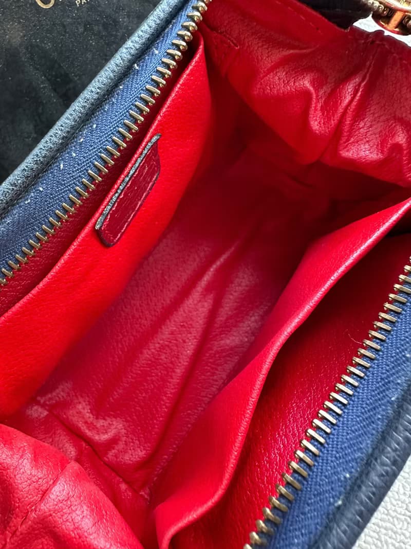 中古包 Vintage Celine 深藍色荔枝紋牛皮化妝包小斜揹包
