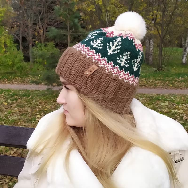Warm womens hand-knitted hat | レディース帽子
