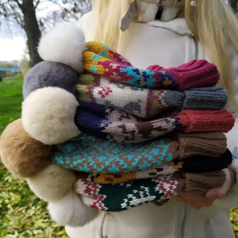 Warm womens hand-knitted hat | レディース帽子