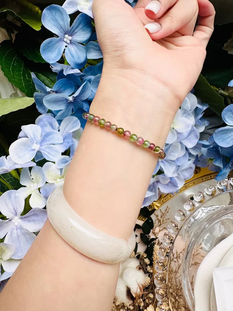 高單彩稀有色西瓜碧璽4.4-4.7mm6g帕萊依巴藍旺夫石電氣石高頻磁