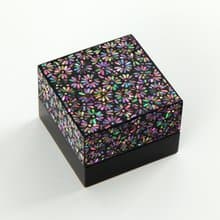 Mini Daisy, Mother-of-pearl Craft Box
