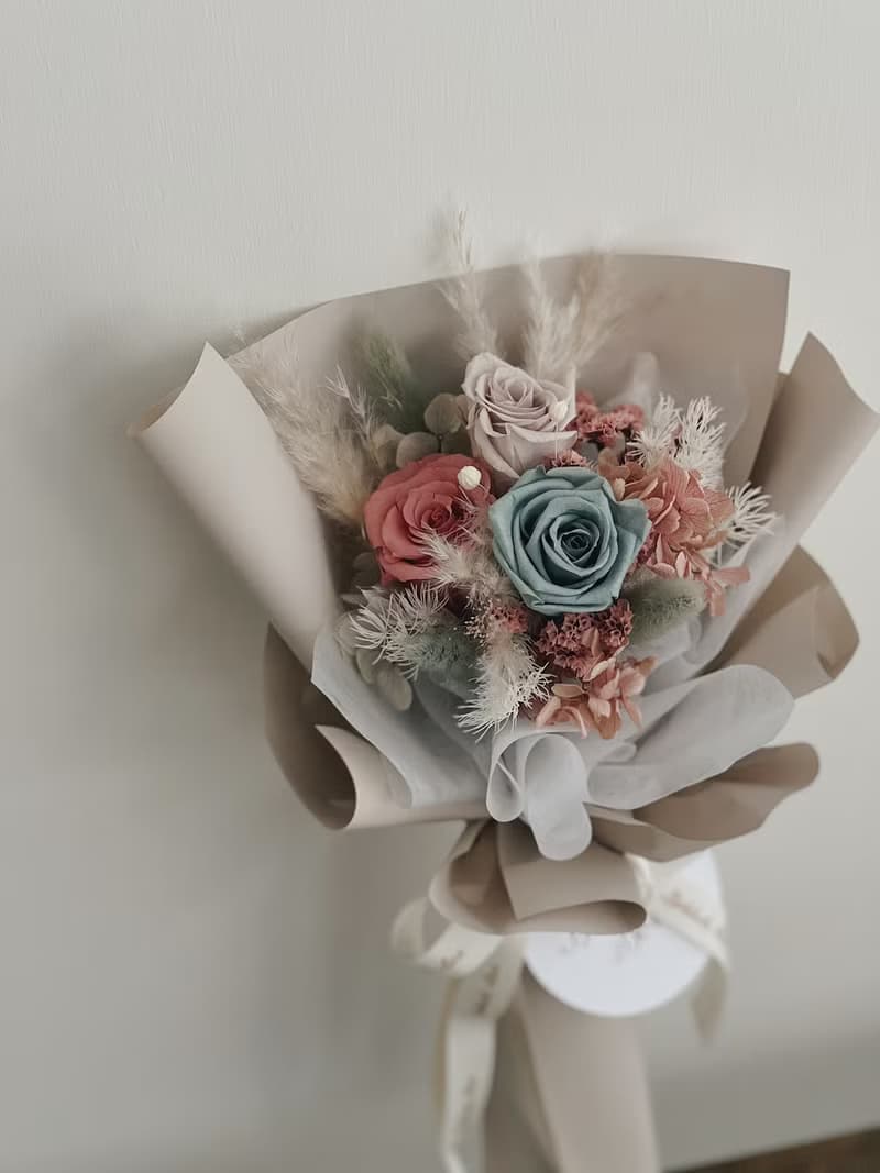 【永生玫瑰花花束】• 情人節/永生玫瑰花/永生玫瑰花花束/玫瑰花