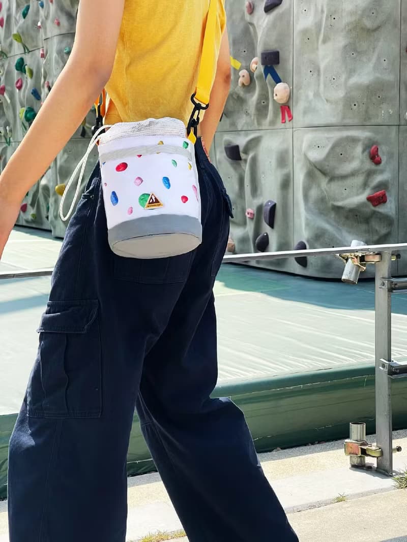 archi阿吃 新款石頭糖巧克力單肩斜挎手提小水桶包放水杯手機粉袋