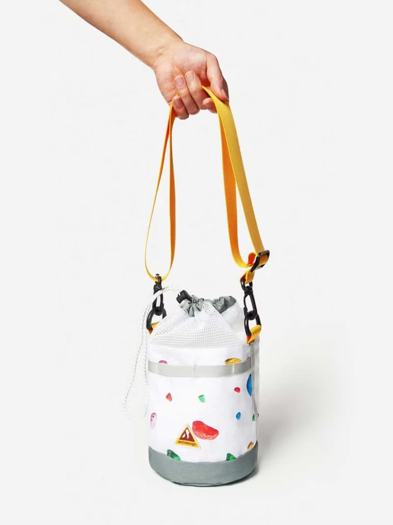 archi阿吃 新款石頭糖巧克力單肩斜挎手提小水桶包放水杯手機粉袋