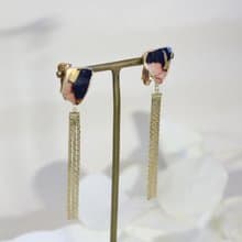 有田焼 金継ぎ　ネジバネ式イヤリング　ピンク　花柄　有田焼 金継ぎ　スウィングチェーン　揺れる　ジェエリー 伝統工芸　a2