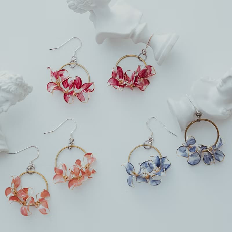 【解夢花-神祕藍】垂墜耳環 | 水晶花飾品