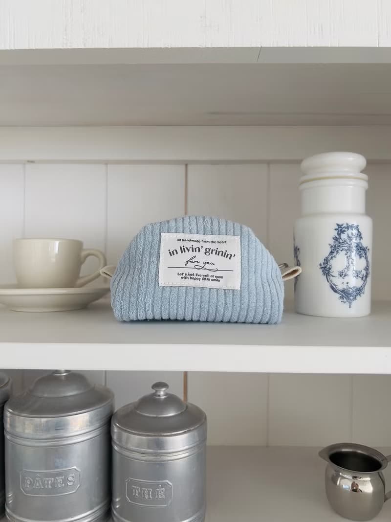 terry corduroy pouch S_baby blue